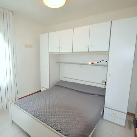 Relax And Enjoy Flat With Pool 150m From The Sea *