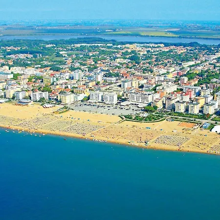 Relax And Enjoy Flat With Pool 150m From The Sea Apartamento Bibione